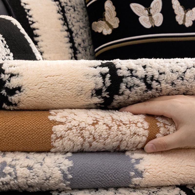 Nordic Style Non-slip Couch Cushion Winter Thickened Plush Sofa Covers Lamb Wool Sofa Protective Blanket Home Decoration Sofa Pad