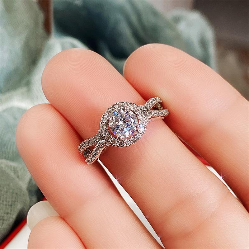 Aesthetic Female Wedding Ceremony Rings Women Elegant Temperament Female Engagement Bands Delicate Design Jewelry Gift