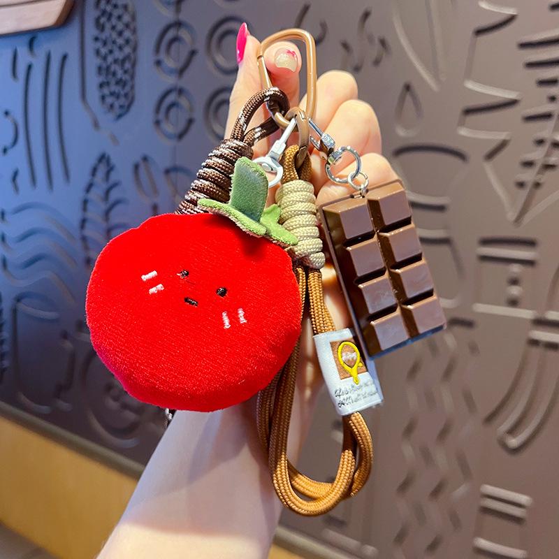 Creative Miu-Style Lye Bread Keychain: Cute Handcrafted Couple Pendant, Small Gift