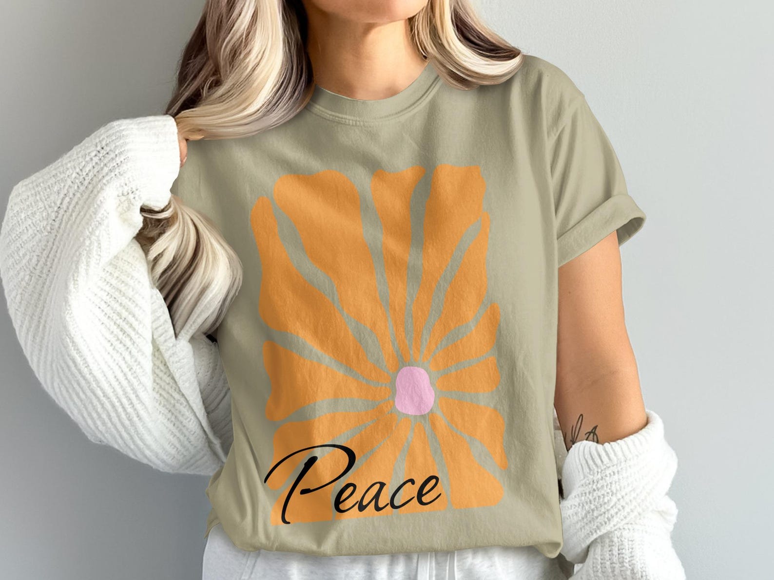 Peace Flower T-Shirt, Groovy Retro Floral Top, Vintage Boho Blossom Tee 2XL