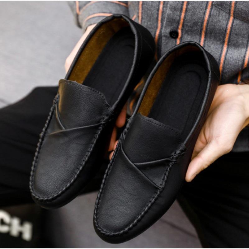 Casual shoes men's autumn new British soft-soled soft-faced low-top Doudou shoes Korean version trendy foot-fitting driving shoes