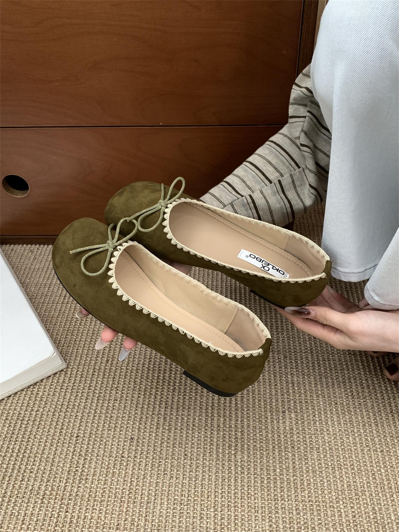 

Korean version niche design embroidered bow single shoes women s 2025 spring and autumn new shallow mouth late evening wind retro grandma shoes 39 зелений