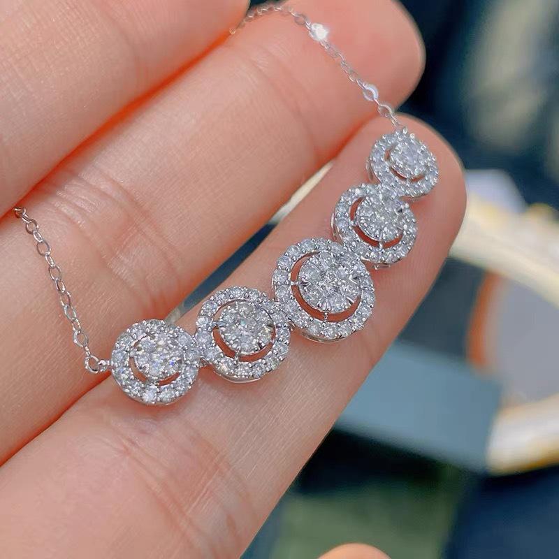 Women s Luxury Diamond Pendant Necklace - Chic Clavicle Chain Jewelry