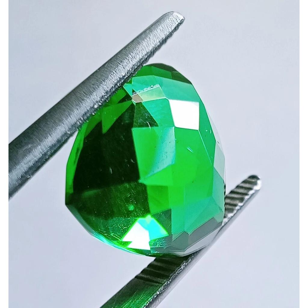14-15 Ct Natural Tsavorite Garnet Trillion Green Color Fabulous Gemstone
