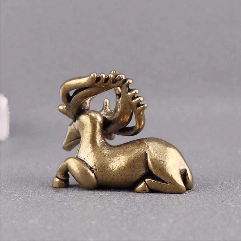 Solid Brass Elk Figurines Retro Animal Moose Small Statue Desk Ornament Tea Pet Table Decorations Crafts Accessories Child Gifts