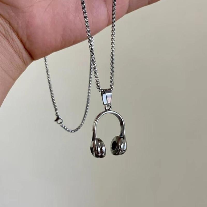 

Retro Headphone-shaped Pendant Necklace - Versatile and Elegant Collar Chain for The Neckline