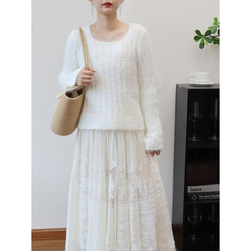 Autumn and winter new plush soft waxy short knitted sweater top sweet gentle wind long sleeve sweater pullover woman