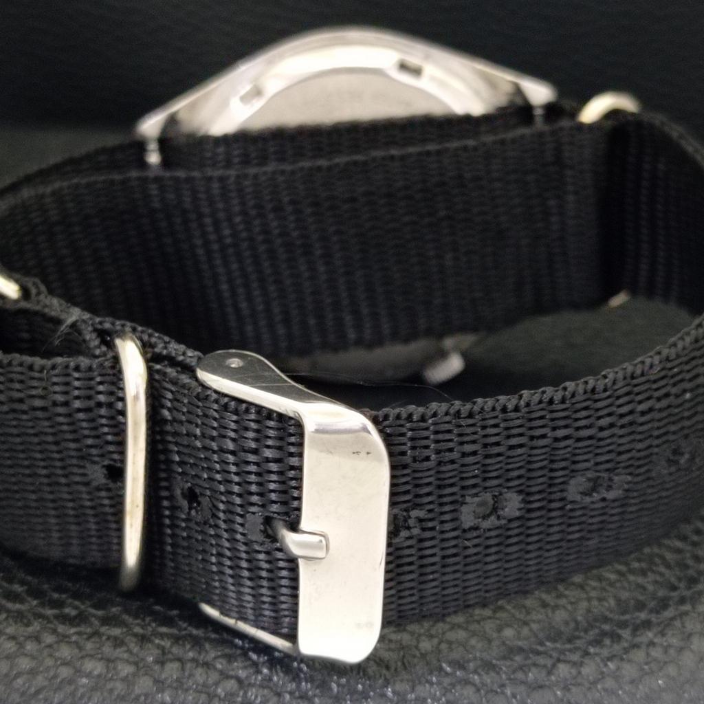 VINTAGE SEIKO 5 AUTOMATIC 7S26A JAPAN MENS GOLDEN COLOR DIAL WATCH A702625-1