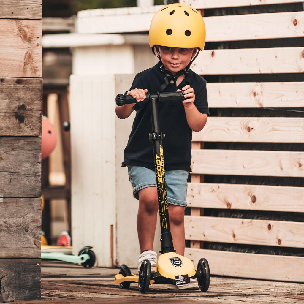 Scoot & Ride Highway Kick 3 LED Lemon Kids' Scooter, Kickboard, Tricycle [Authentic Japanese Product Warranty] 96358