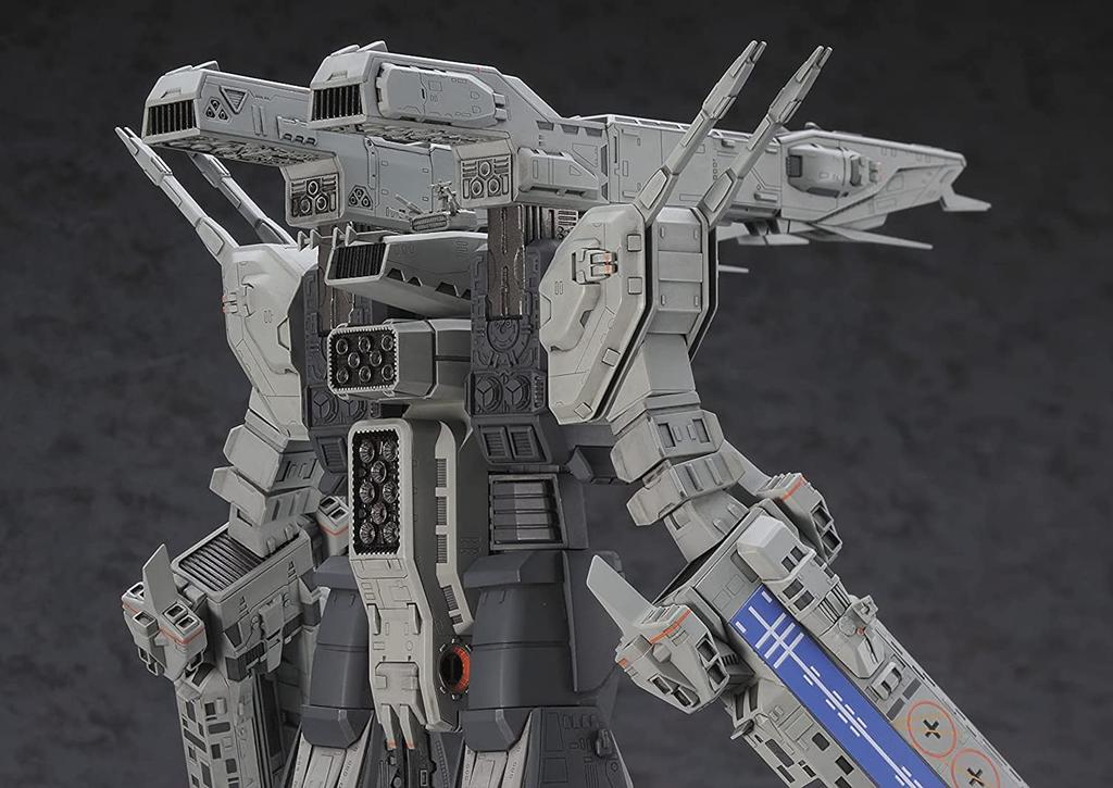 Hasegawa Super Dimension Fortress Macross Do You Remember Love Macross Ship Strong Attack Type Movie Version Scale Plastic Model MC06 SDF-1 1/4000