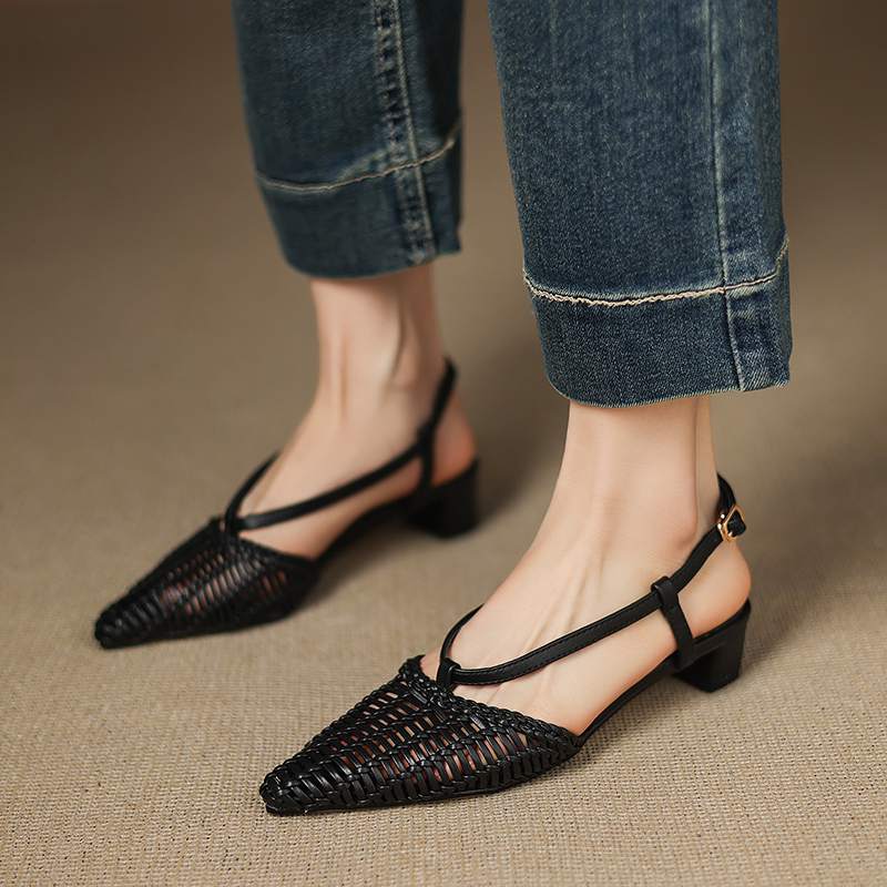 Krazing Pot Straw Weaving Mules Summer Size 42 Gold Color Thick Low Heels Women Women Pointed Toe Sandals