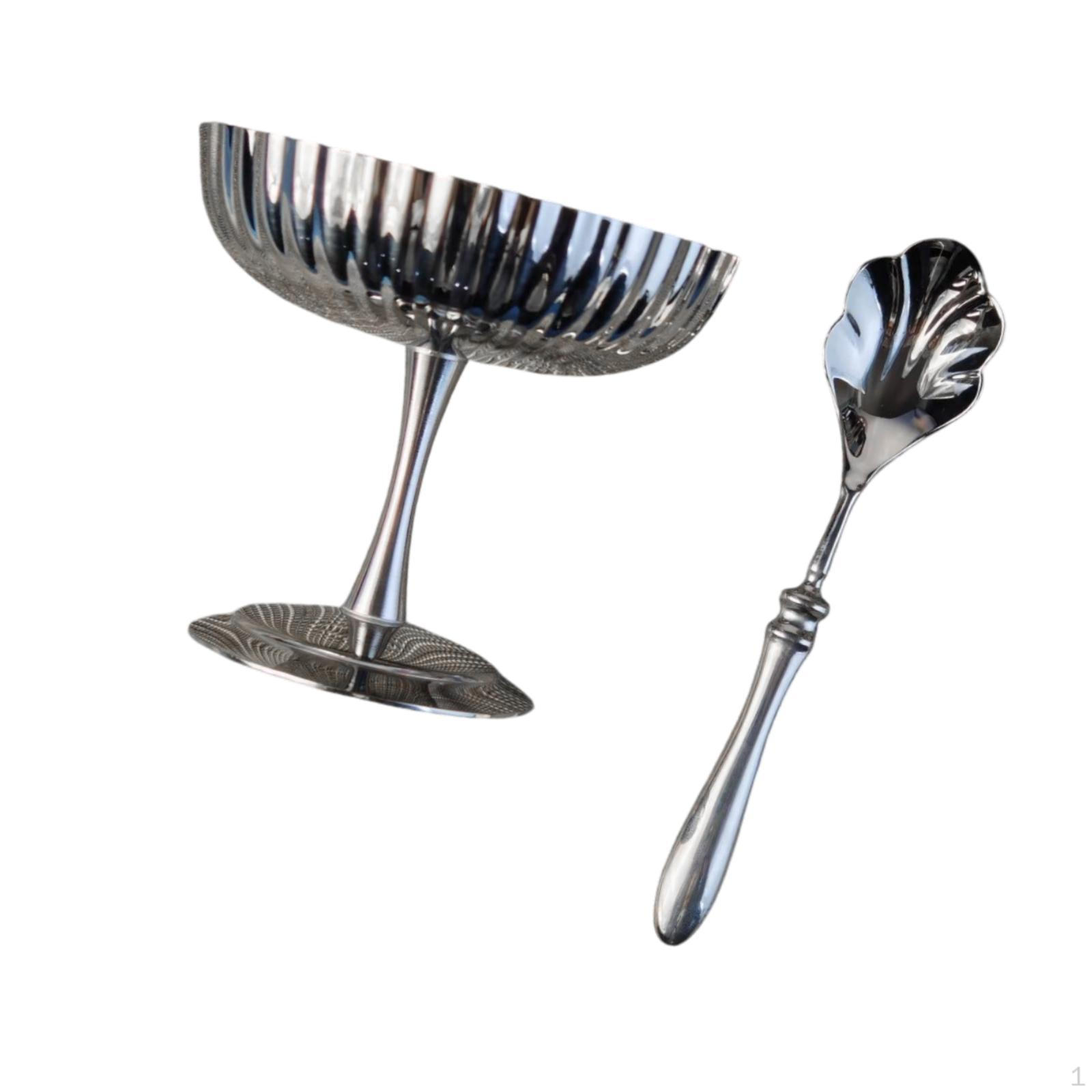 

Коктейль из мороженого с десертом на ножке для выпускных на кухне Stripe Type