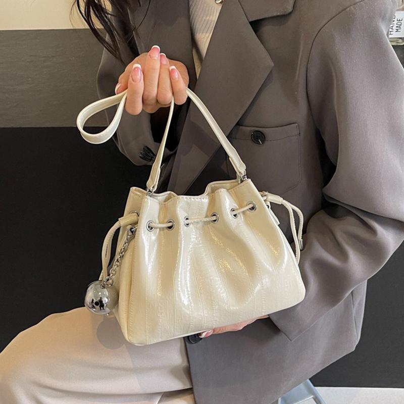 2024 New Work Bag Women's Pleated Crossbody Bag Summer Design Shoulder Bag Bucket Bag