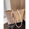 Large-capacity Commuter Tote Bag, High-end Big Bag, Women's 2025 Summer New Class Shoulder Bag Tide