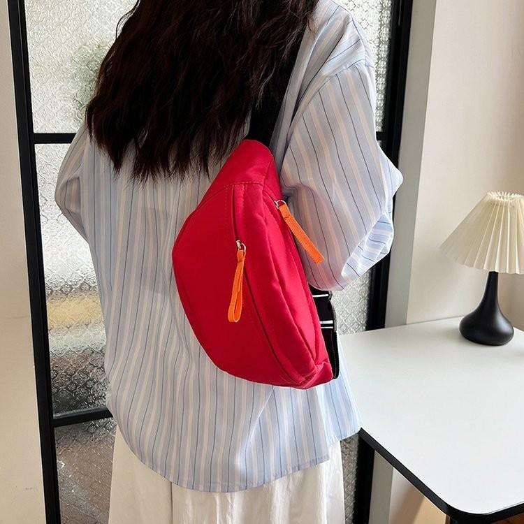 Stylish 2024 Fashion Crossbody Bag For Men And Women Casual Small Shoulder Bag Burgundy