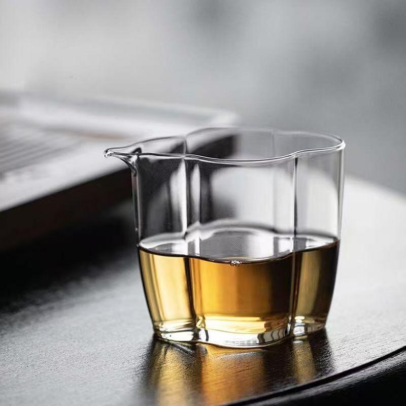 Cloud glass fair cup transparent borosilicate glass thickened tea dispenser high temperature resistant kung fu tea set