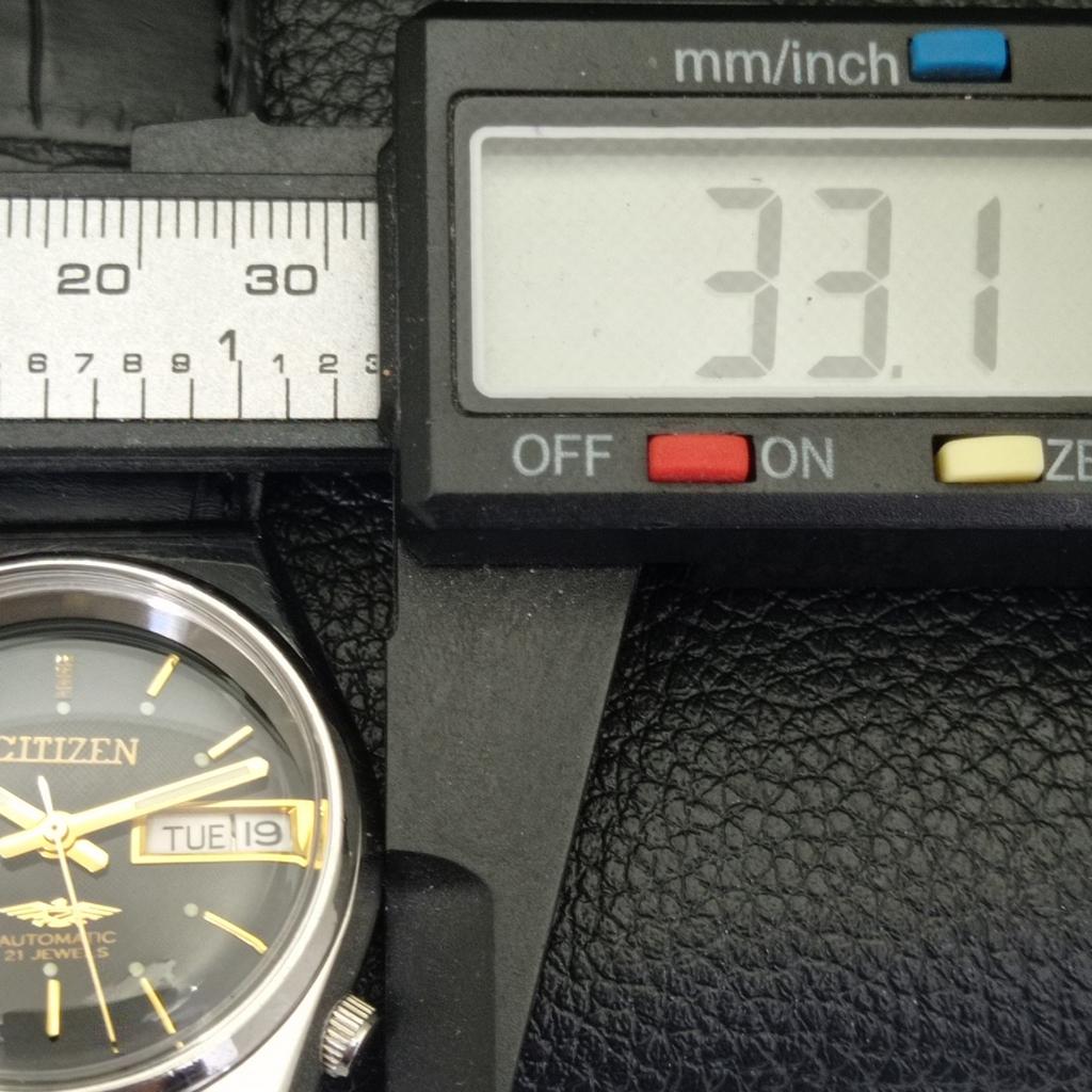 JAPAN VINTAGE CITIZEN AUTOMATIC 8200 MENS BLACK COLOR DIAL WATCH A500267-2 R151b-a500267