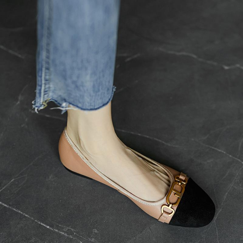 

Кожаные женские туфли с квадратной головкой и плоской подошвой, осенние повседневные женские туфли с мягкой подошвой и металлической цепочкой 35 абрикосовый