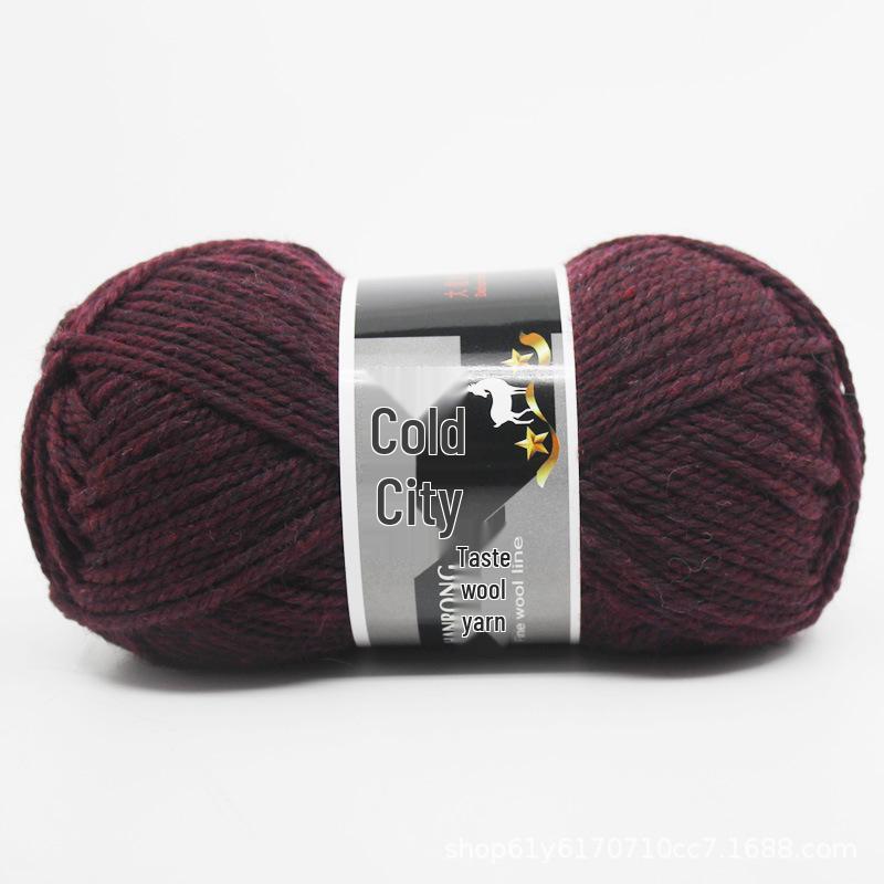 Cold Velvet Hand-Knitted Medium-Thick Wool Yarn for DIY Scarves, Coats, and Knitting Projects.