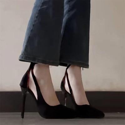Sexo tacones altos zapatos de cañón de cama coqueteo corte hombres sandalias sexys viento hermana real correa tacón fino fetiche de pies punta puntiaguda zapatos individuales