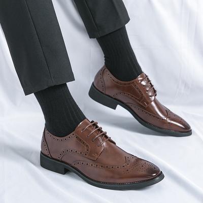 Business Dress Leather Shoes Men's Pointed Breathable Brock Large Size Leather Shoes British Casual Shoes Retro Small Leather Shoes