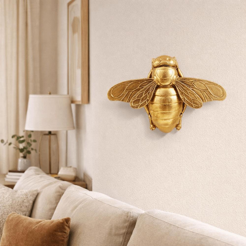 Unique 3D Golden Bee Wall Sculpture Resin Handcrafted Golden Bee Ornament Hanging Decorative Wall Decoration Children's Room
