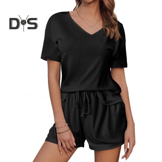 2 ks/sada dámského letního oblečení, trička s krátkým rukávem a výstřihem do V, elastické kraťasy se stahovací šňůrkou v pase, jednobarevné, volné, ležérní