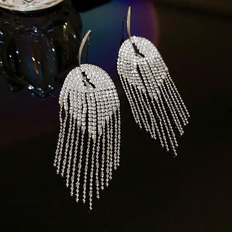 Silver Needle Fashion Diamond-encrusted Geometric Earrings, Long Fringed Earrings, Niche Personality, a Two-wear Earring Wholesale