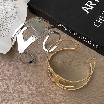Bracelet manchette creux double couche en métal mode de niche personnalité bracelet exagéré bijoux simples haut de gamme pour femmes
