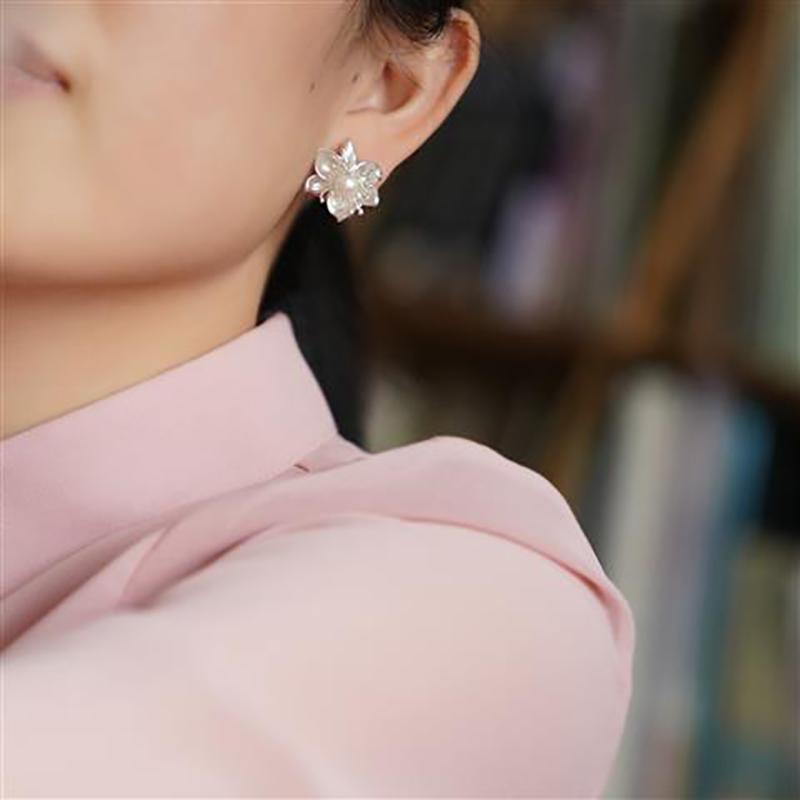 Three-Dimensional Design New Inlaid Pearl Flower Women'S Earrings Exaggerated Exquisite Party Jewelry Accessories