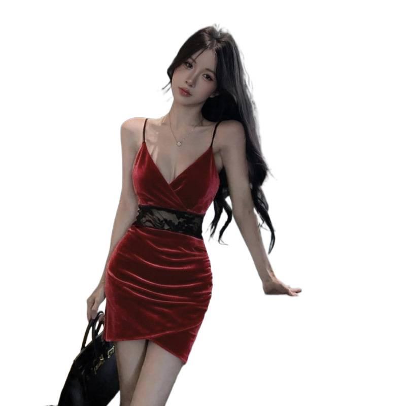 Velvet Spicy Girl Deep V Low-Cut Camisole Dress with Chest Pads - Irregular Hem, Waist-Cinching, Slim-Fit, Hip-Hugging Design
