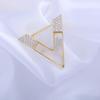 Luxury Rhinestone Letter D Brooches for Women Zircon Pearl Lapel Pins Gold Color Metal Party Clothes Suit Small Accessories Gift