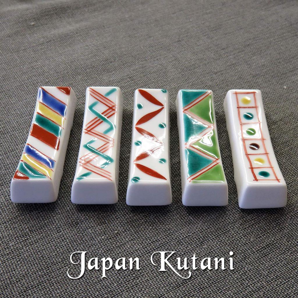 Waza no Stylish Japanese Kutani Ware Chopstick Set of with Iroe Komon Ceramic Cutlery Made in Kura Rests, 5, (Fine Pattern) Design. High-Quality