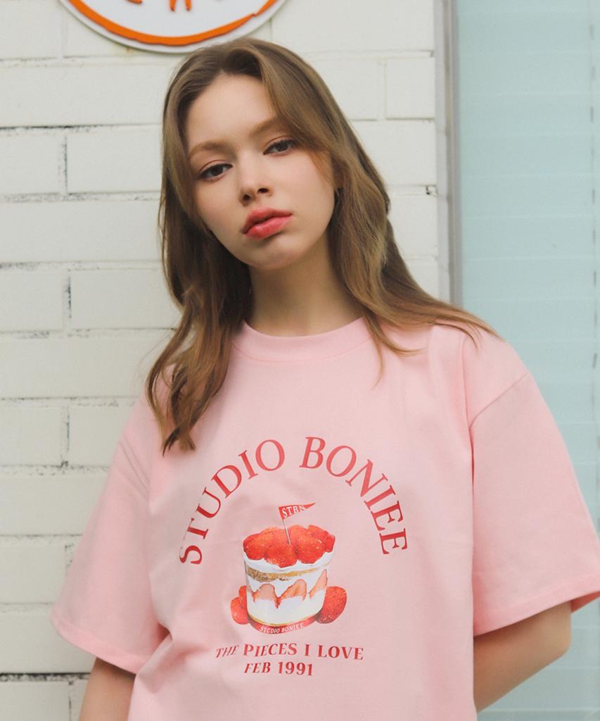 BONIEE Strawberry Cake Graphic Loose T-Shirt Pink