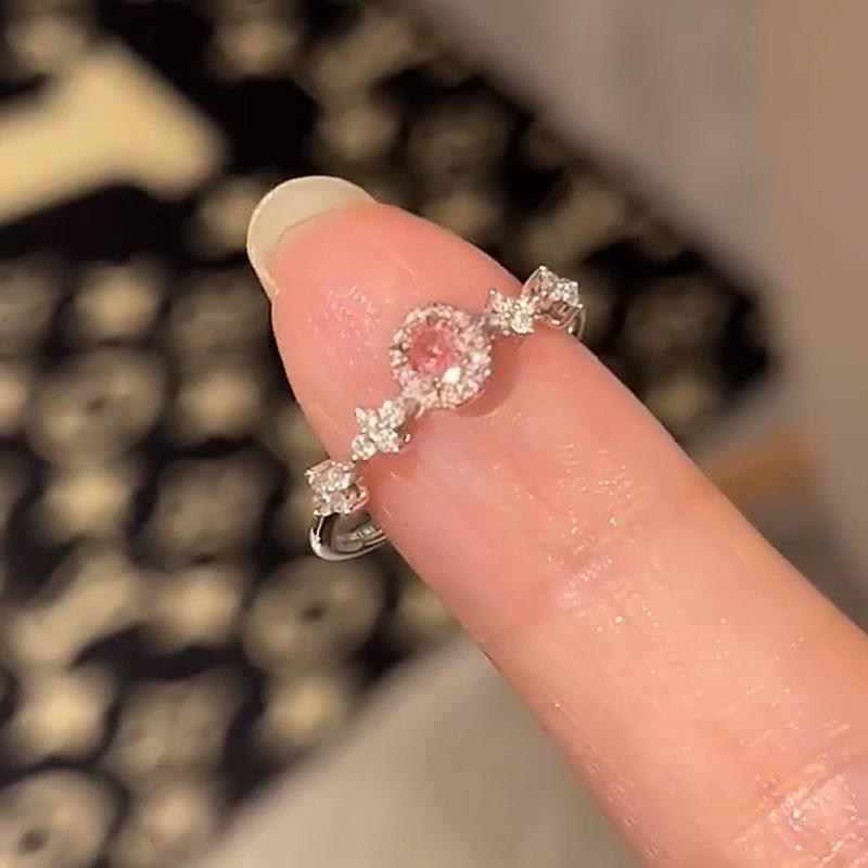 Elegant & Versatile Women's Sparkly Diamond Ring - Sweet, Cool, and Fashionable