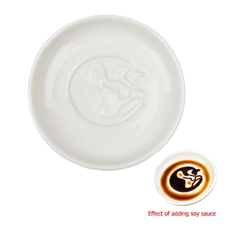 Cat Sauce Dish Japanese Cat Ceramic Embossed Soy Sauce Dish Dipping Dish Mini Ceramic Small Dish Soy Sauce Dish 8.8 x 2cm