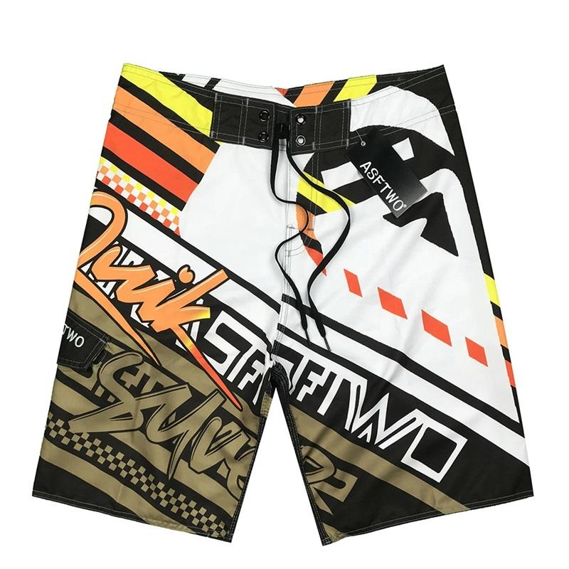 Fitness Sport Übergröße Hose Herren Fünf-Punkt Pfirsichleder Fleece Surfen Schnelltrocknend Coole Farbe Strandhose