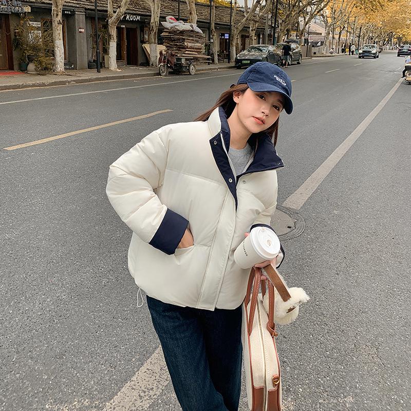 

Зимняя новая хлопковая одежда женская короткая стойка воротник контрастные цвета утолщенная свободная теплая хлебная одежда куртка M белый