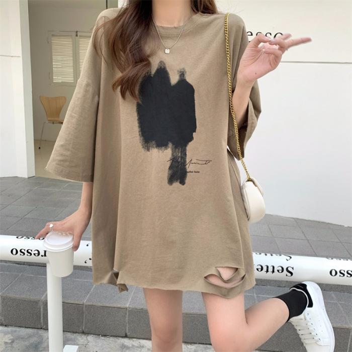 

Сладкий и крутой ветер рваная футболка с коротким рукавом женский топ лето 2025 новый свободный модный дизайн нишевая базовая футболка M хаки