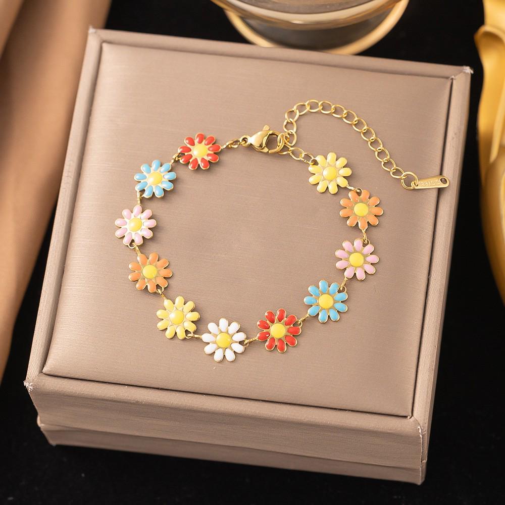 Daisy Flower Titanium Steel Bracelet Necklace with Contrast Color Design