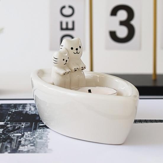 Cat Candle Holder Boat-Shaped Aromatherapy Cup Kittens Warming Paws Tea Light Holder for Home Bedroom Living Room Decor