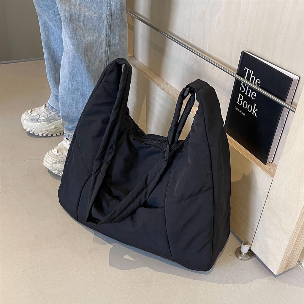 Quilted Underarm Bag Shoulder Bag Crossbody Bag Tote Bag Nylon Handbag Solid Color Armpit Bag Versatile Trendy Bag
