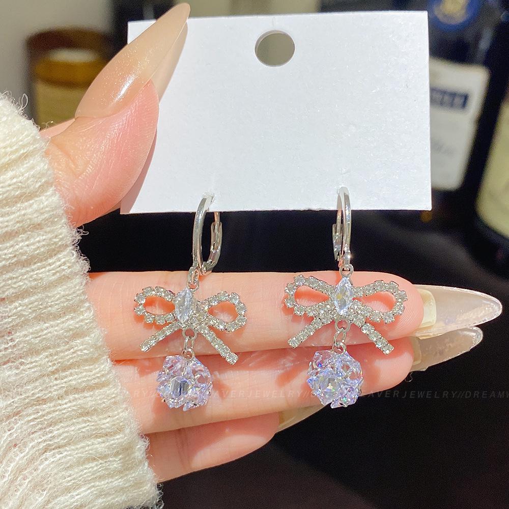 925 Sterling Silver Full Diamond Tassel Earrings – High-End European & American Style, Super Shiny, Luxurious Ear Jewelry for Women.