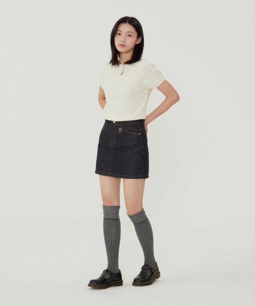 COVERNAT WOMAN Boucle Round Half Knit Ivory