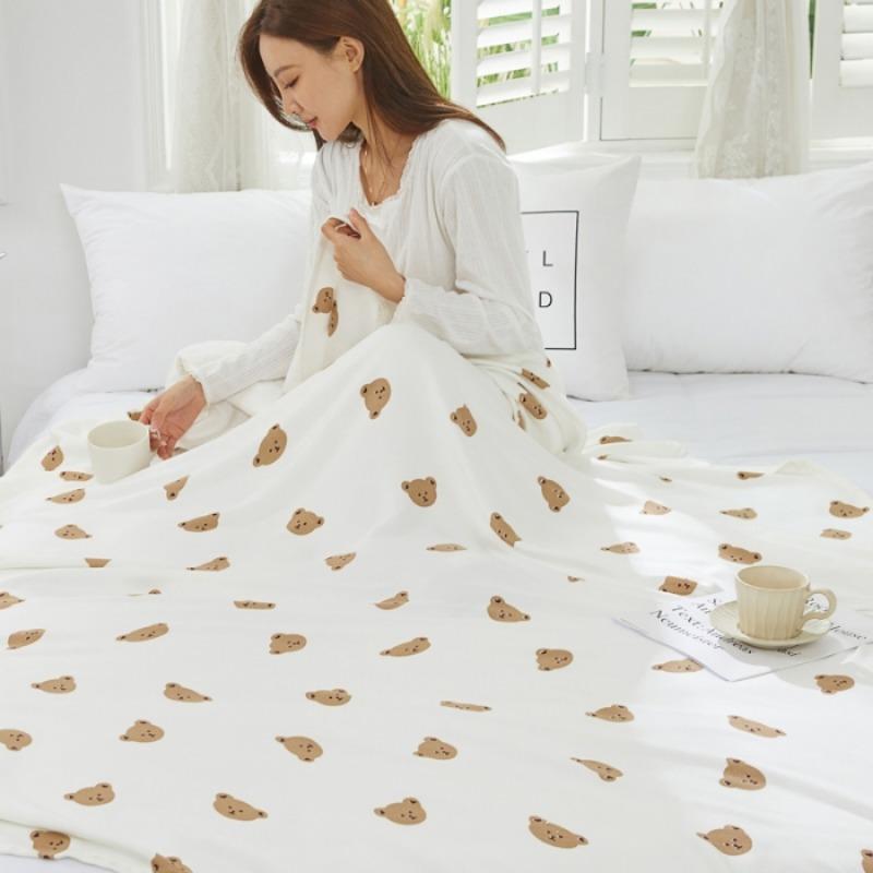 Class A Bamboo Fiber Printed Summer Blanket, Towel Quilt, Nap Blanket, Machine Washable Cartoon Blanket