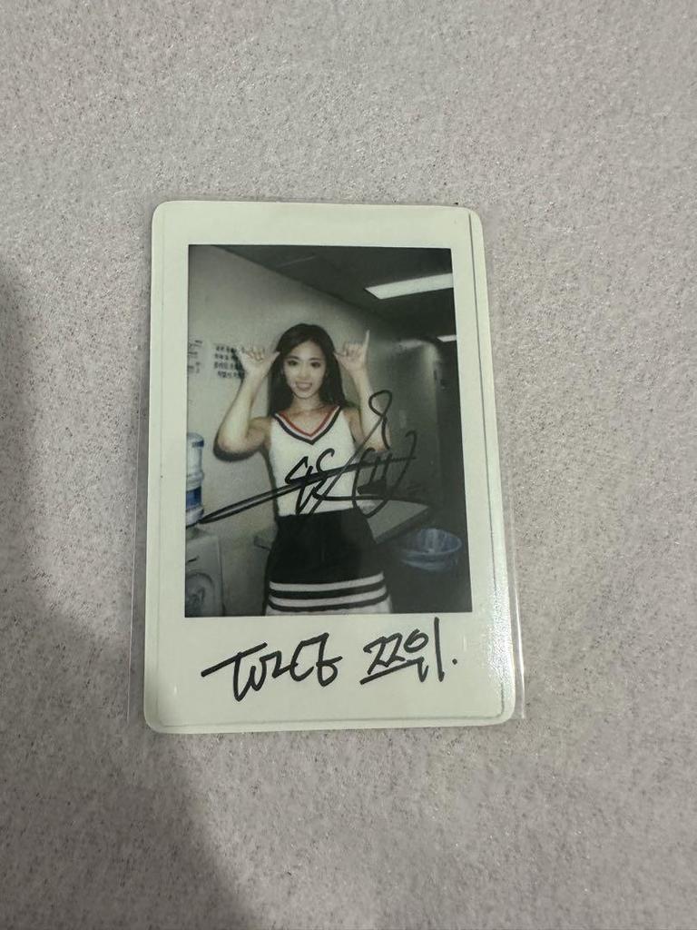 [USED] Twice Trading Card Pop Up Store Rare Trading Card Instax Style