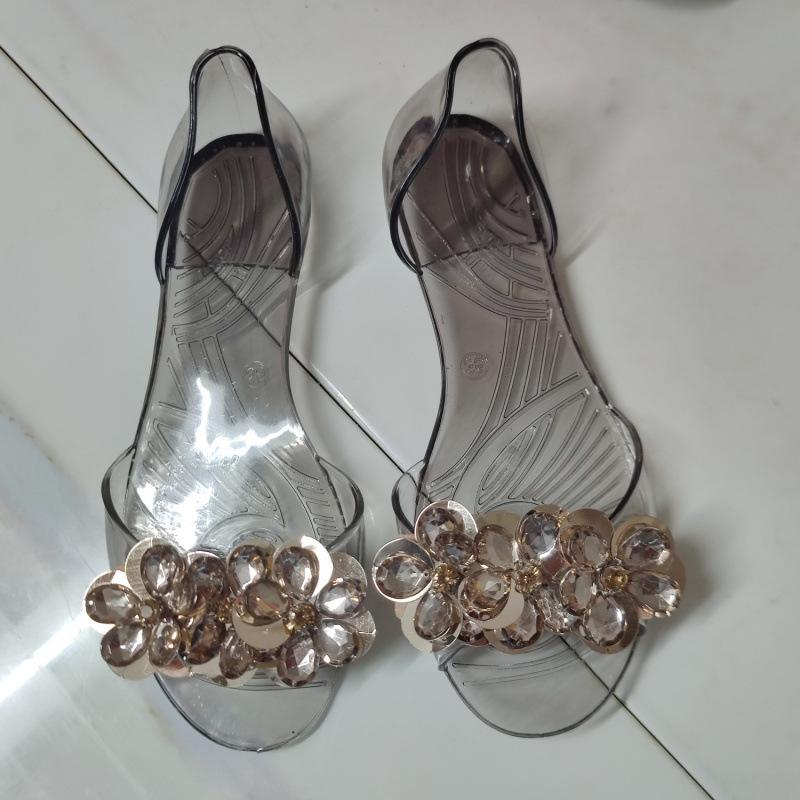 New schoolgirl fashion sandals trendy shiny pieces jelly shoes women's summer crystal flat bottom fish mouth transparent outer wear