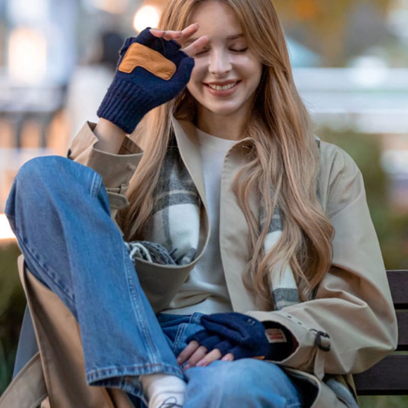 NEWBERRY KNITTING Deerskin Fingerless Gloves - Navy