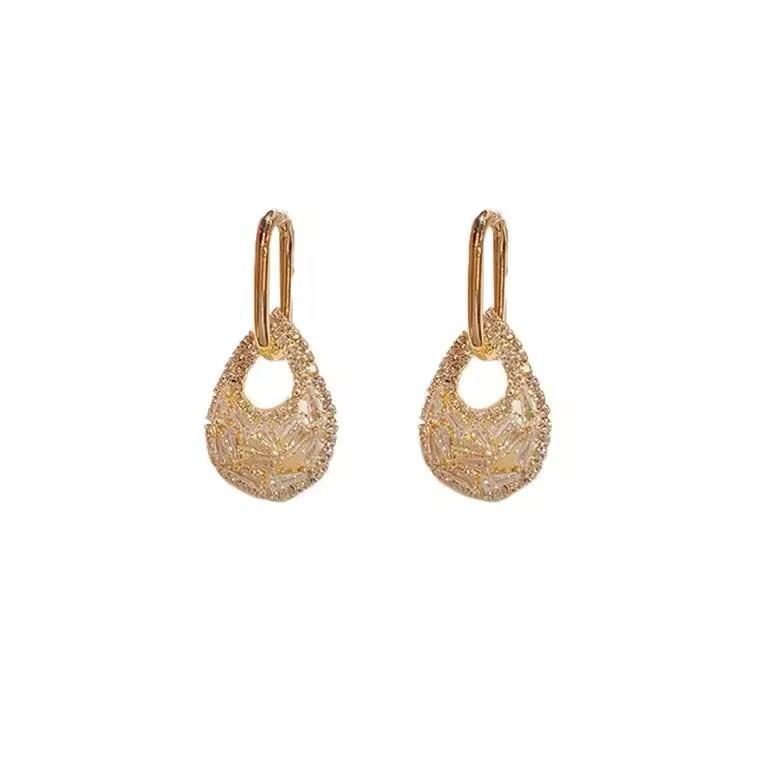 Copper Earrings Trendy With Water Drop Design And Opulent 14k Gold Plating For Stylish Women