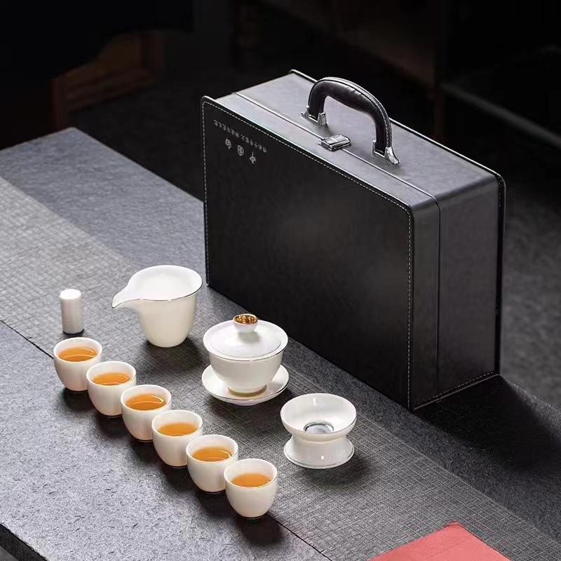 Minimalist Kung Fu Tea Gift Set: Ceramic Gaiwan, Teapot & Cups Default Item